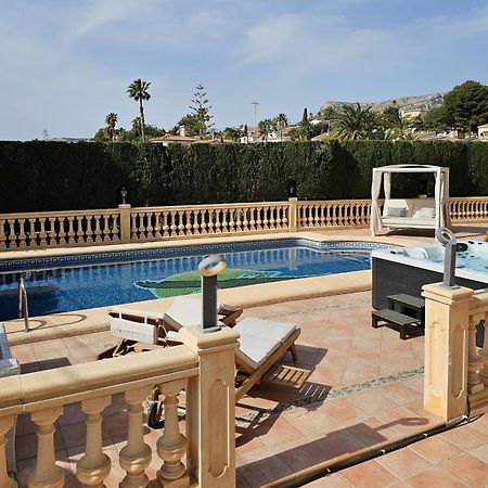 Luxury Villa - Pool, Hot Tub, Aircon, Tvs, Home Cinema, Office, Gbit Internet, Sports Equipment Calpe Exteriör bild