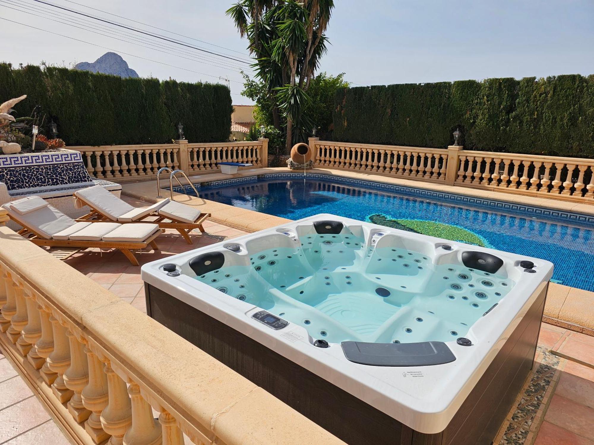 Luxury Villa - Pool, Hot Tub, Aircon, Tvs, Home Cinema, Office, Gbit Internet, Sports Equipment Calpe Exteriör bild