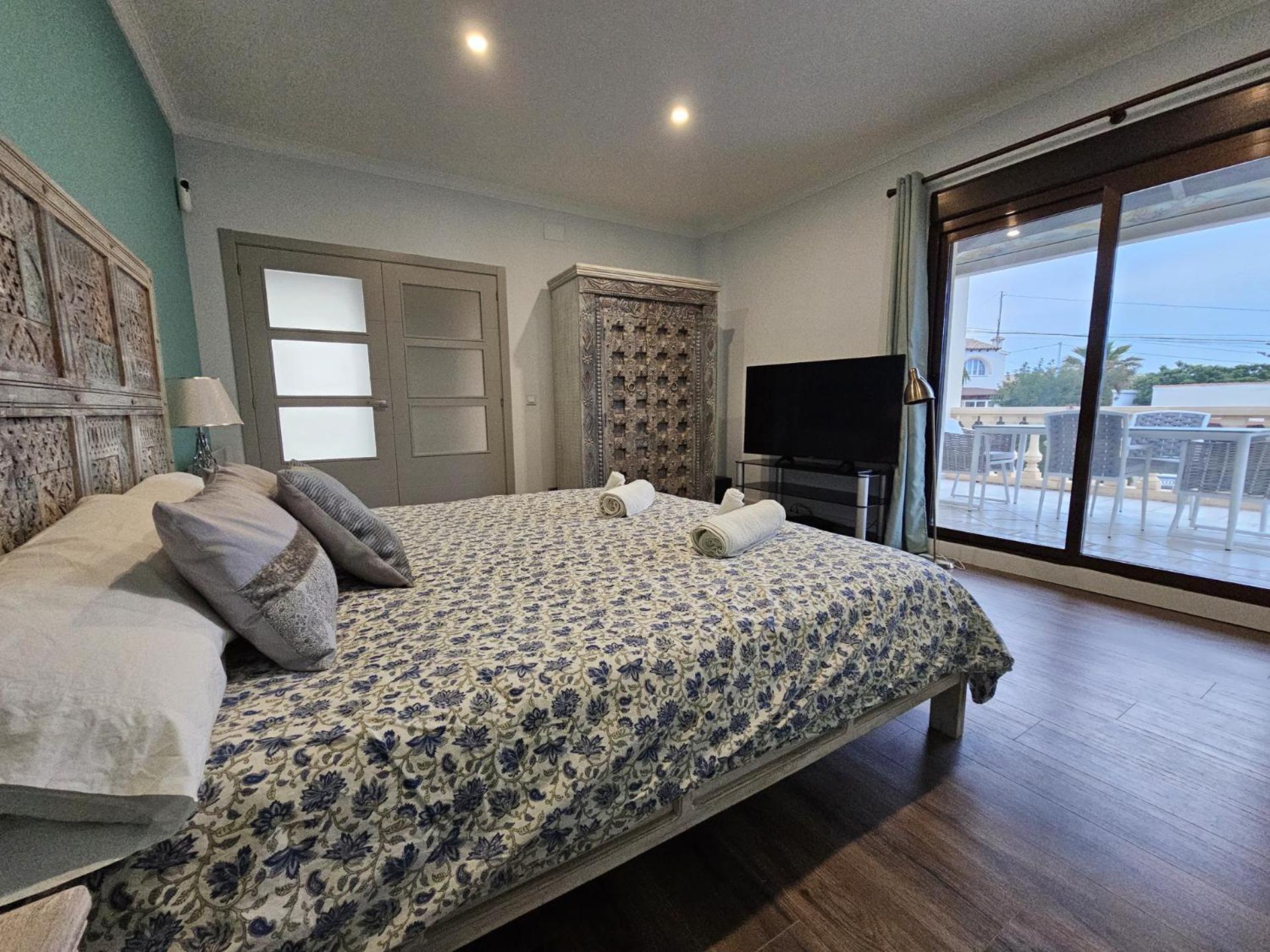 Luxury Villa - Pool, Hot Tub, Aircon, Tvs, Home Cinema, Office, Gbit Internet, Sports Equipment Calpe Exteriör bild
